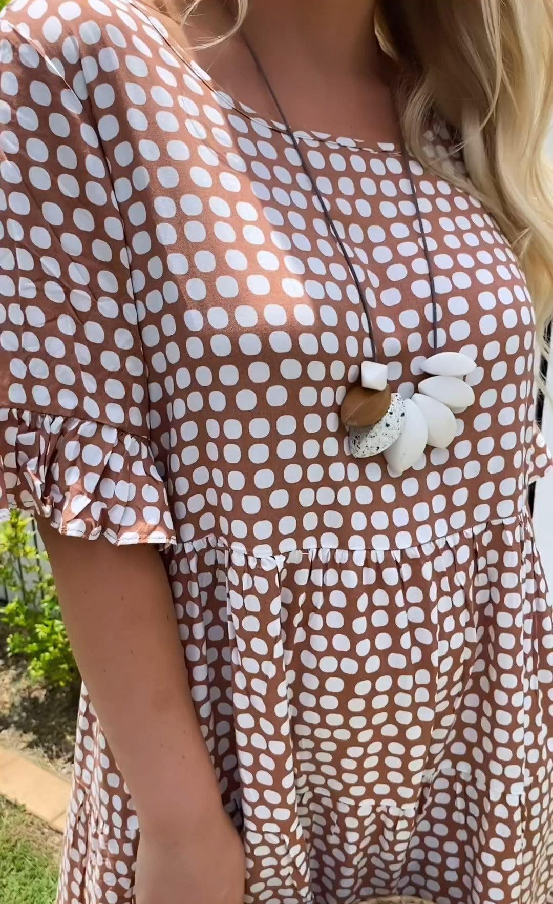 Zora | Sable Korte Mouwen Midi Jurk