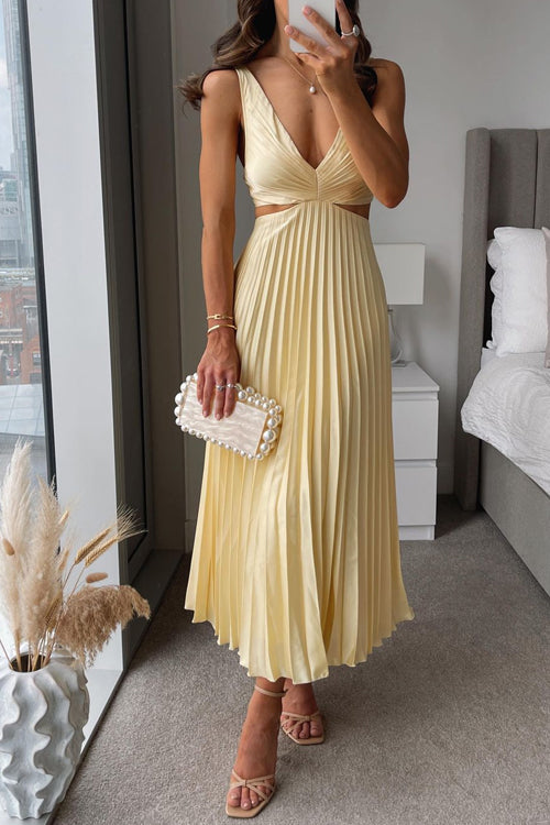EVA™ | Cut Out Taille Mouwloze Geplooide Maxi Jurk