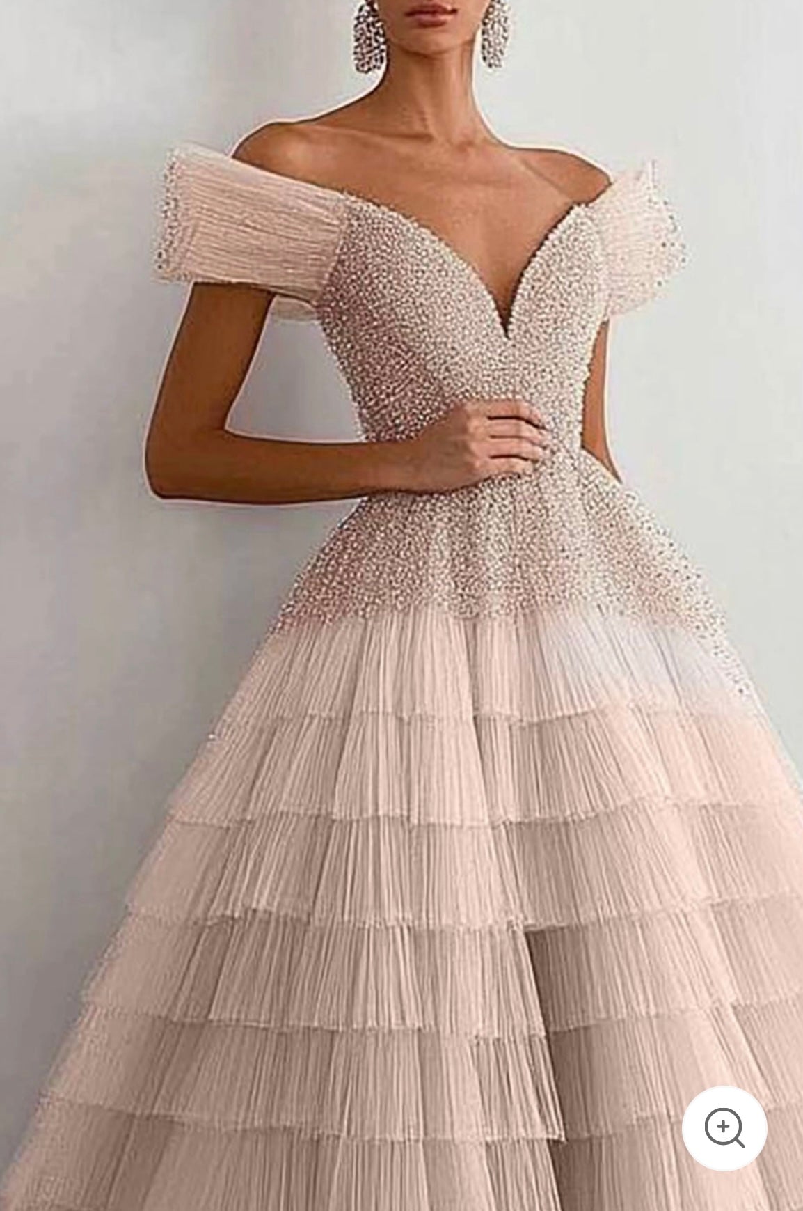 Noiré | Off-Shoulder Mesh Galajurk