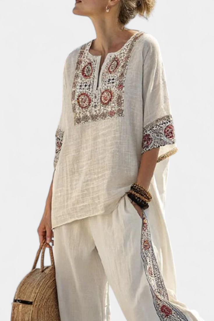 Almara Set – Tijdloze Borduurkunst in Boho Stijl