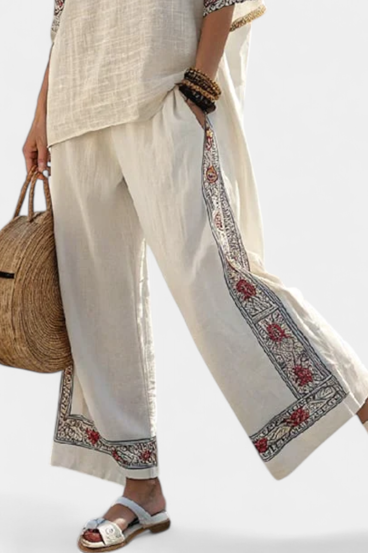 Almara Set – Tijdloze Borduurkunst in Boho Stijl